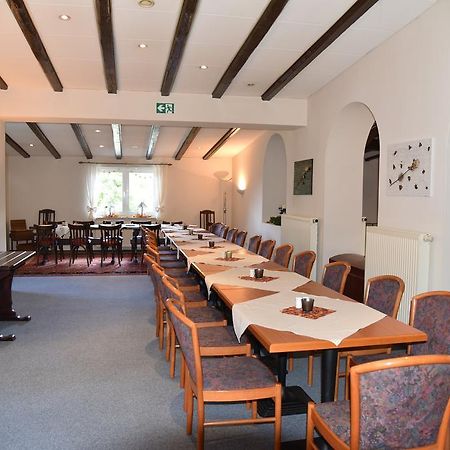 Hotel An Der Alten Porzelline Нойхаус ам Ренвег Екстериор снимка